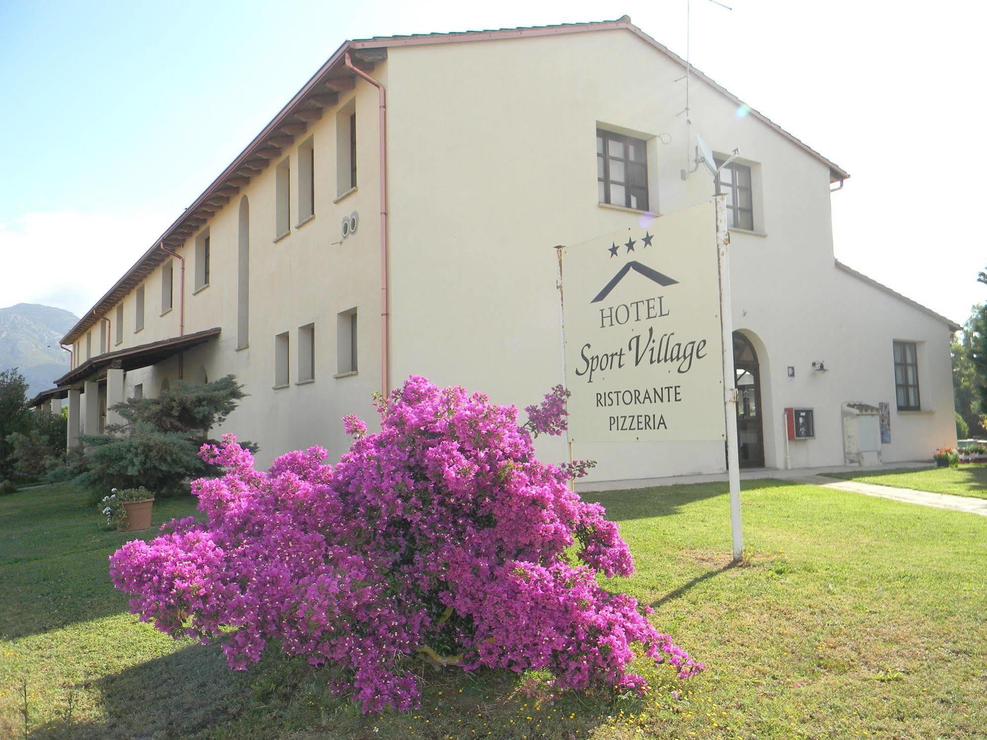 Hotel Sport Village Iglesias Exteriér fotografie