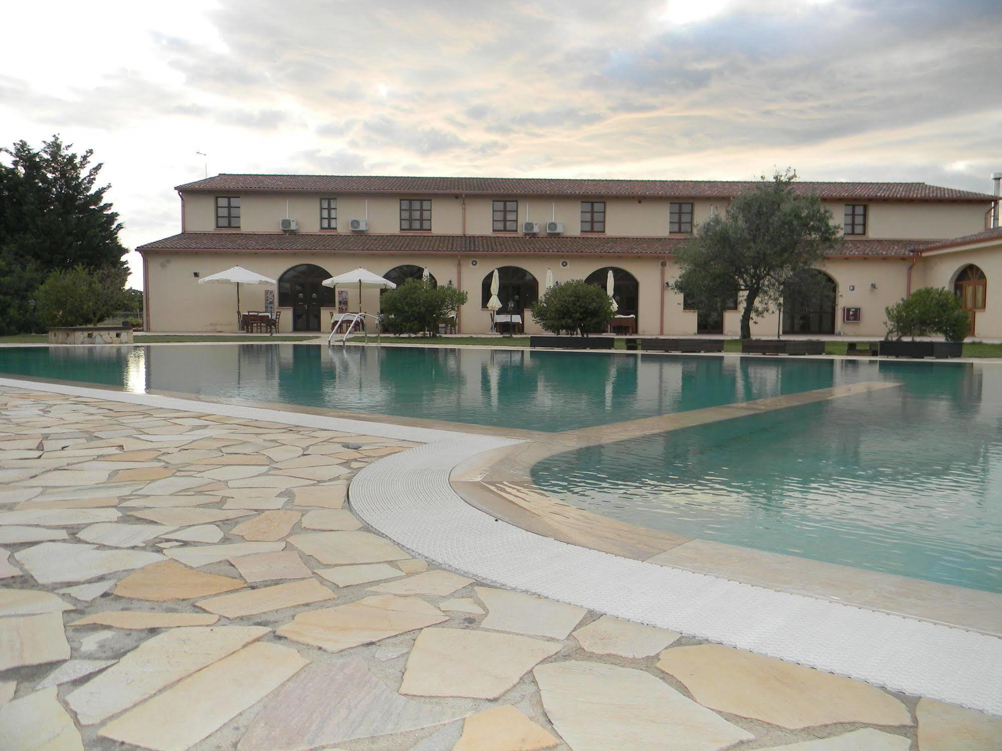Hotel Sport Village Iglesias Exteriér fotografie