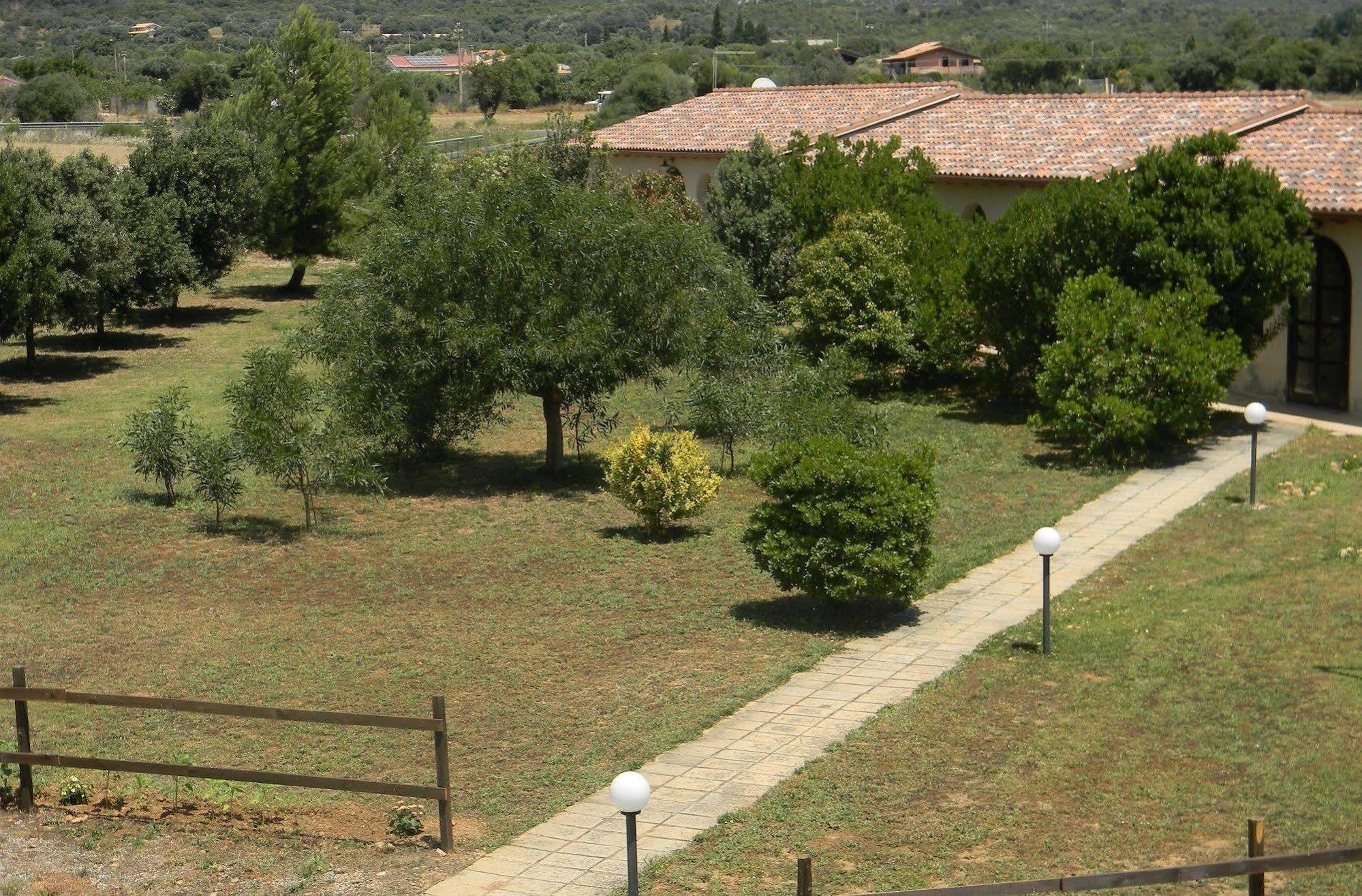 Hotel Sport Village Iglesias Exteriér fotografie